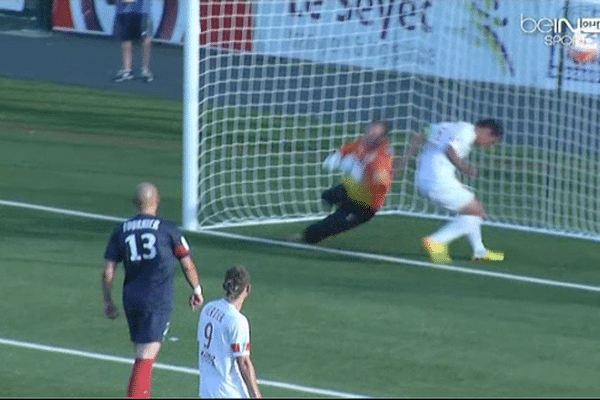 Les brestois ont réalisé une bonne entame de match. Lesoimier marque de la tête à la 17ème minute.