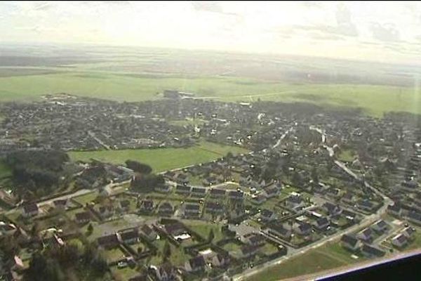 Vue d'un hélicoptère ERDF dans le Cher après le passage de la tempête Imogen - 10 février 2016