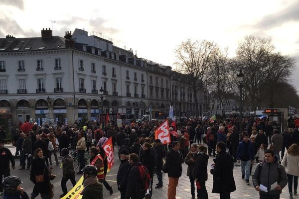 14/12/2019. Manifestation contre la réforme des retraites à Tours 