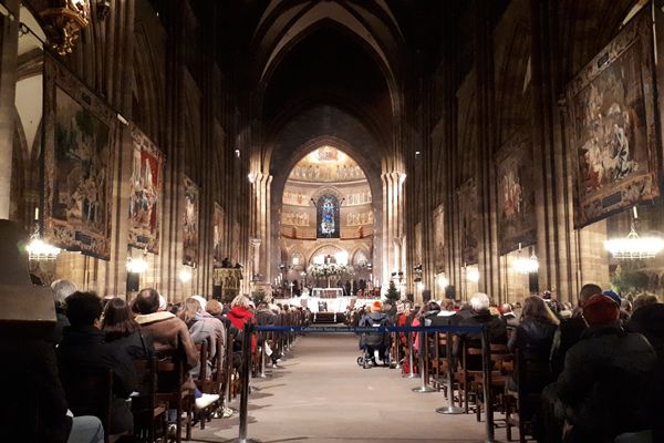 La cathédrale de Strasbourg pourrait retrouver ses fidèles dès le dimanche de la Pentecôte le 31 mai.