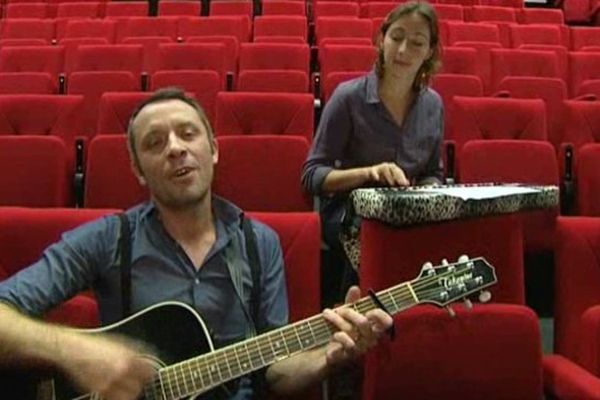 Jules et Jeanne Plante sont en concert à Mézidon-Canon. L'équipe de LOCB les a rencontrés.