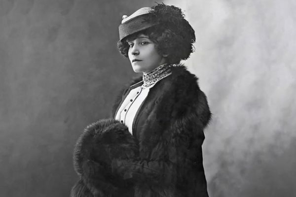 Sidonie-Gabrielle Collette, alias Colette, l'une des plus célèbres romancières de la littérature française.