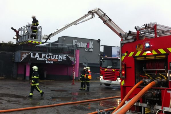 70 pompiers ont été mobilisés par l'incendie de La Fabrik à villeneuve d'Ascq ce mercredi matin. 