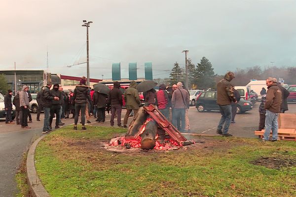 Piquet de grève au siège du réseau de transports Stan Keolis à Nancy.