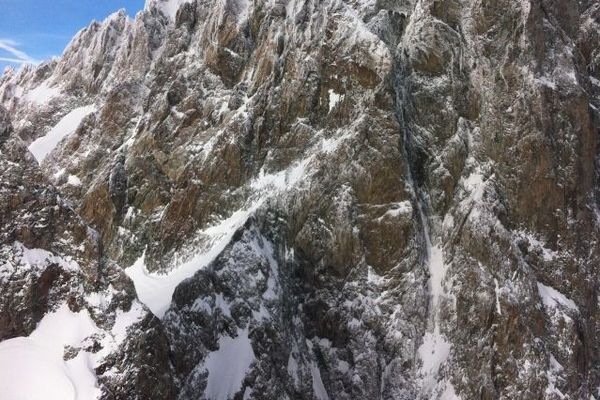 La goulotte Gabarrou-Marsigny, une des dernières zones survolée samedi 1er décembre