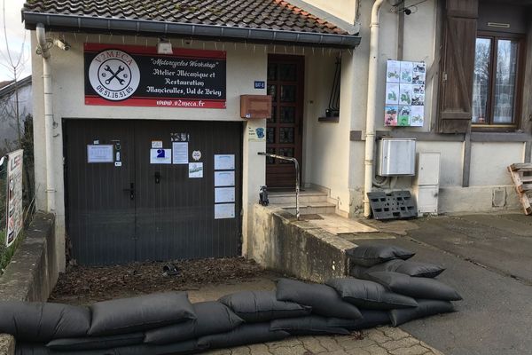 La cave de la maison, en contre bas, a été inondée pour la troisième fois.