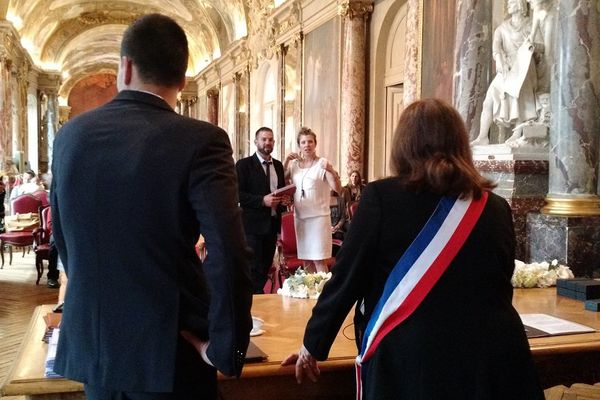 Les mariés devront signer la charte mise en place par la mairie de Reims. (image d'illustration)