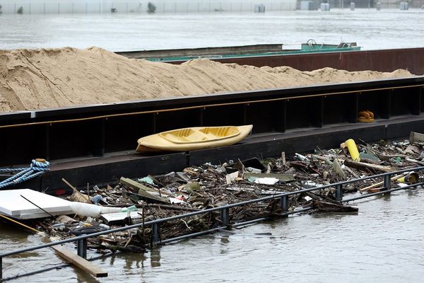 Déchêts liés aux inondations sur la Seine