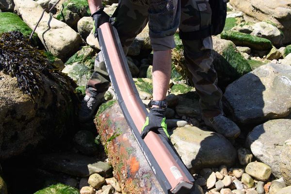 Désamorcer une bombe est un travail délicat que maitrise parfaitement les plongeurs démineurs de la Marine nationale.