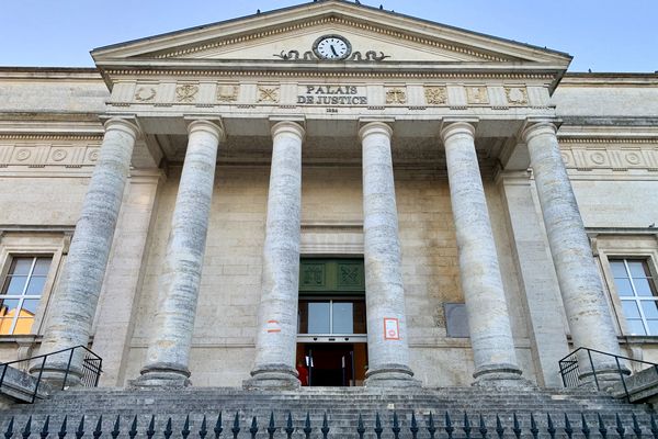 Le suspect comparaîtra devant le tribunal correctionnel d'Angoulême.