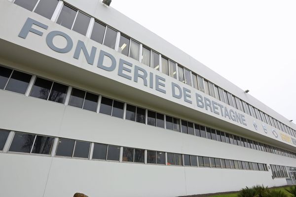 La Fonderie de Bretagne a été touchée par un incendie. L'usine connaît désormais une activité partielle.