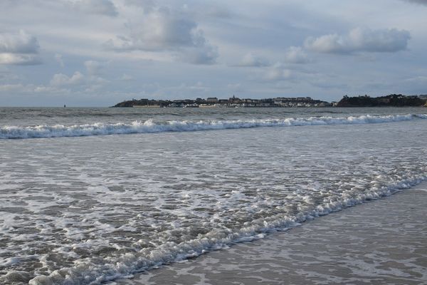 Un ciel nuageux ce MARDI sur le littoral normand.