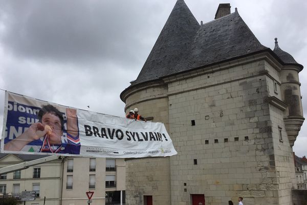 Châtellerault se prépare à rendre hommage à l'enfant du pays.