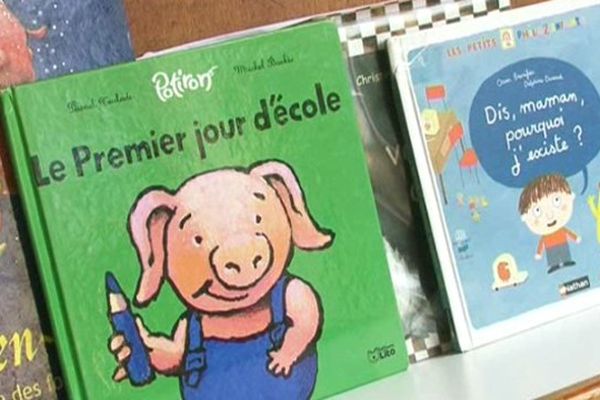 Effervescence pour la rentrée en maternelle avec la réforme des programmes. Août 2015.