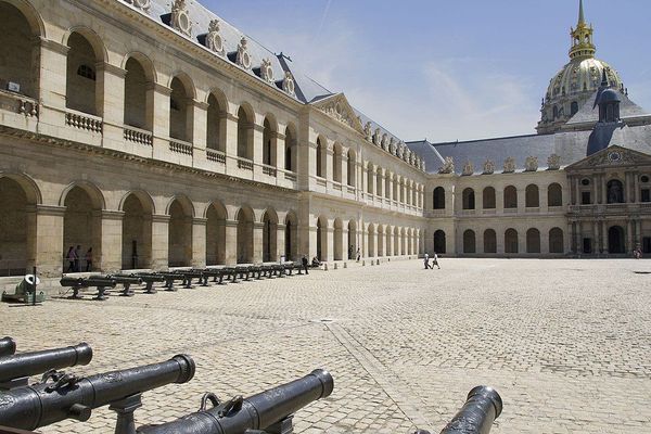 La Cour d'Honneur des Invalides Paris