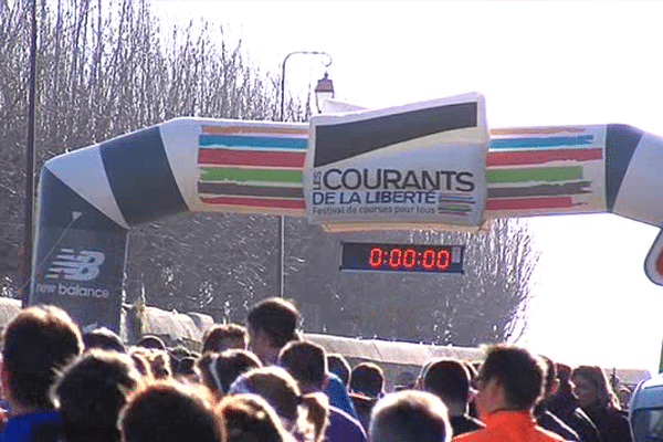 Ils étaient 500 dimanche matin à Langrune-sur-mer à participer à l'épreuve d'échauffement des Courants de la Liberté 2014