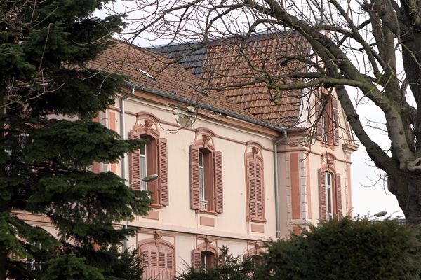 La maison de maître, lieu d'habitation de Rémy Zaugg et lieu d'exposition aussi