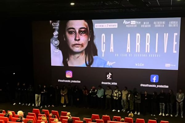 Le film "ça arrive " de Sabrina Nouchi, réalisatrice Marseillaise, présenté ce mercredi 20 novembre en avant-première à Marseille, ne sera pas diffusé à Marseille.