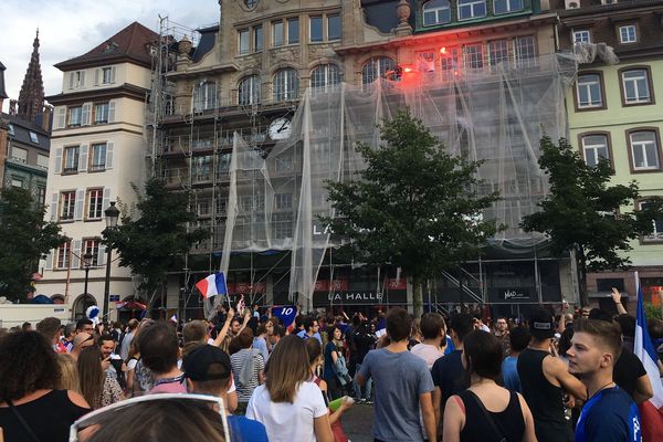 Place Kléber, à Strasbourg, le 15 juillet, après la victoire des Bleus.