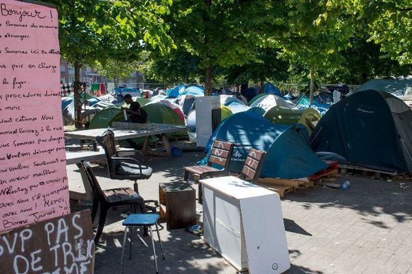 Le camp du parc des Olieux à Lille.