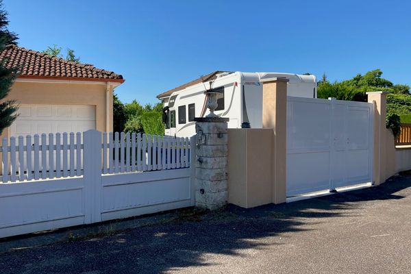 Le couple a été retrouvé mardi 18 juillet par une voisine.