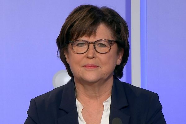 Municipales à Lille : la droite appelle à voter... Martine Aubry