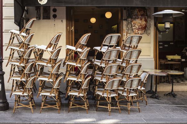 ILLUSTRATION - Les bars et restaurants insulaires devront dès à présent et jusqu'au 18 octobre fermer à minuit.