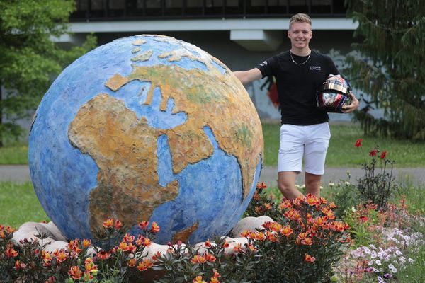 En 2021, le pilote automobile Yann Ehrlacher a fait main basse sur un nouveau titre mondial.