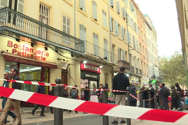 L'immeuble évacué se situe dans le centre-ville de Marseille, à quatre minutes à pied de la rue d'Aubagne.