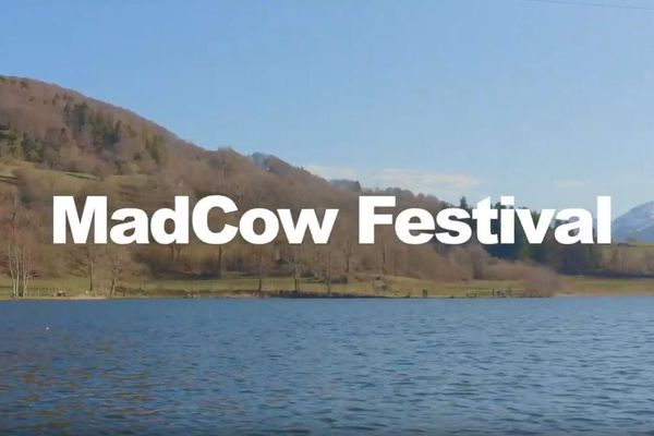 Un lac, 2 jours, 1500 personnes attendues... le 1er MadCow Festival aura lieu les 3 et 4 août.