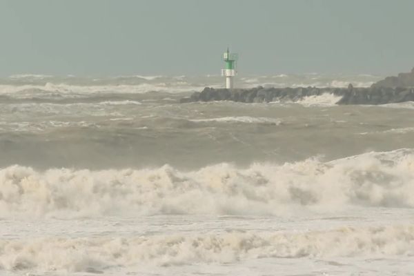 le vent a souflé trés fort sur le littoral vendéen comme ici vers Saint-Gilles-Croix-de-Vie samedi 4 novembre 2023 en fin d'aprés-midi.