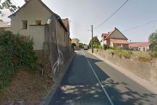 L'accident s'est produit dans la rue Daniel Ranger à Campagne-lès-Hesdin.