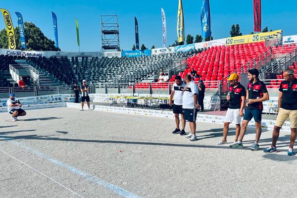 4e tour de la marseillaise à pétanque 2022 avec Maurel face à Dubois