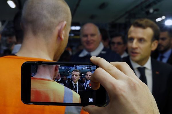 Emmanuel Macron en visite à l'usine Toyota Onnaing le 22 janvier 2018.