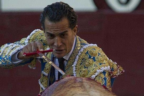 Ivan Fandiño: une sortie par la grande porte, lors de cette San Isidro 2014 et hier, nouveau succès du torero basque d'Orduña. Au nez et à la barbe d'El Juli, plus nerveux que jamais