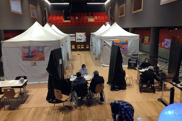 Le centre de vaccination Le Kiosque à Jarville-la-Malgrange (Meurthe-et-Moselle)