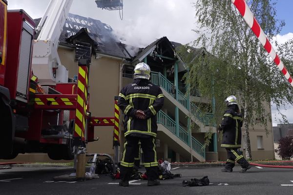 48 pompiers évitent la catastrophe à Touques où un appartement était en flammes le vendredi 3 mais 2024