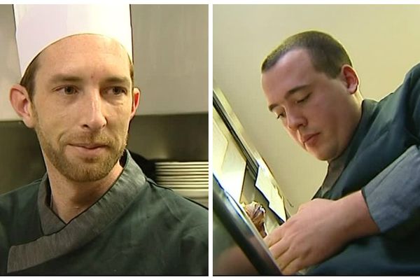 Le talent de Damien Hacquart, chef cuisinier de 32 ans (à gauche), et de Maxence Gérard, chef pâtissier de 22 ans, ont été remarqués par un enquêteur du guide jaune.