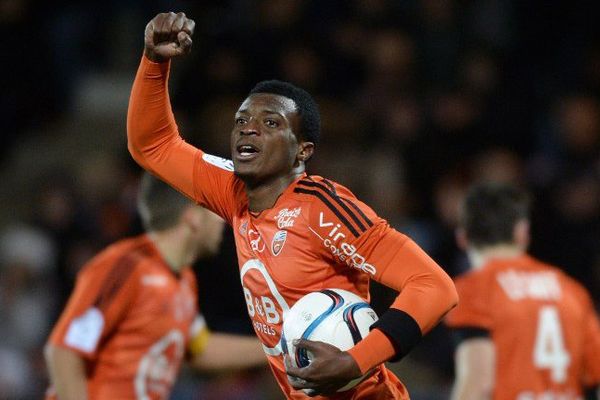 L'attaquant Benjamin Moukandjo lors du match de Ligue 1 entre Lorient et  Paris Saint-Germain au stade du Moustoir - 2/11/2015