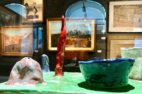 Pêle-Mêle, l'exposition pour les 10 ans des Ardents Éditeurs, à voir jusqu'au 2 mai à la Galerie des Hospices de Limoges.