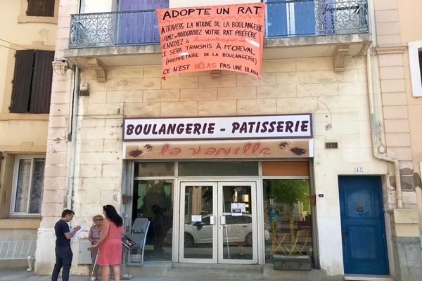 L''ancienne boulangerie de Salles-d'Aude est devenue un repère à rats - 2 juillet 2019.