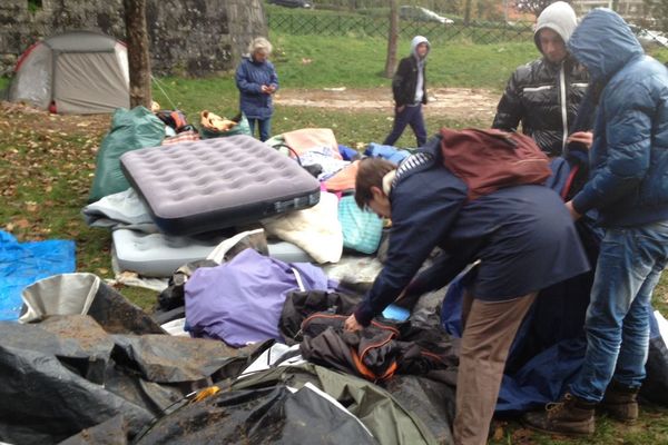 Le campement des demandeurs d'asile ce matin 