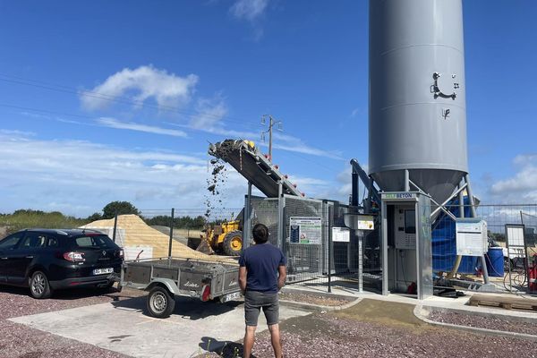 Distributeur automatique de béton