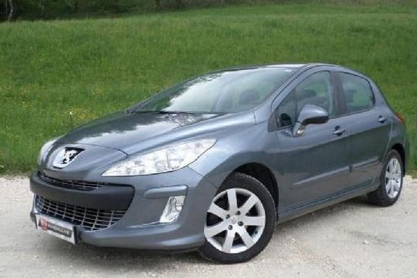 Voici le modèle de Peugeot 308 recherché dans l'accident de Savigny-en-Terre-Plaine dans l'Yonne