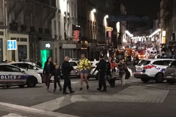 Intervention des forces de l'ordre à Saint-Denis.