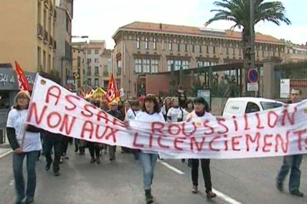 Plusieurs centaines de manifestants ont défilé dans les rues de Perpignan. Le 6 février 2014.