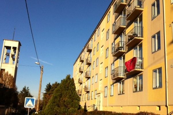 L'immeuble du quartier du Val Vert au Puy-en-Velay, où vivaient Marie-Christine et son fils ainsi que son compagnon.