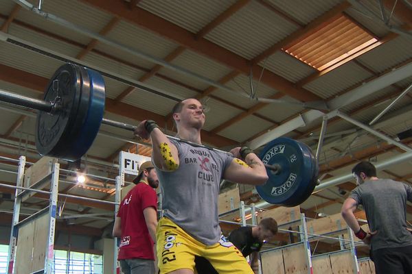 Au stadium Jean-Pellez d'Aubière, près de Clermont-Ferrand, une compétition de crossfit était organisée les 22 et 23 février.