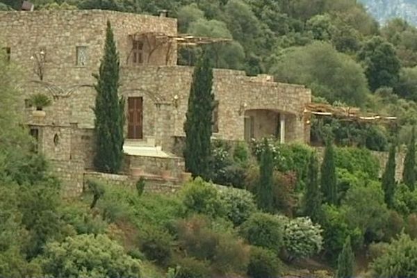 C'est dans cette villa cossue de Lumio que le légionnaire s'est introduit, chez un couple de retraités qu' il connaissait. 