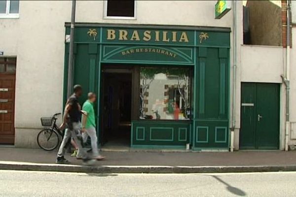 Le bar "Brasilia" à Saint Jean-le-Blanc (Loiret)